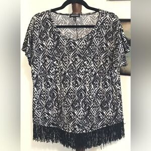 Notations Black and White Boxy Short Sleeve Blouse